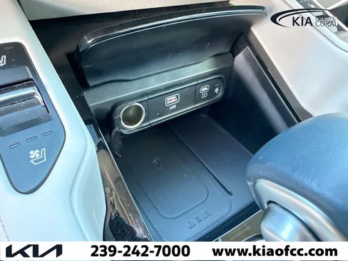 Used 2025 Kia Telluride EX w/ EX Captain's Chair Package image 31