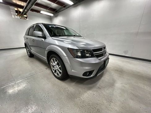 Used 2018 Dodge Journey GT FWD image 2