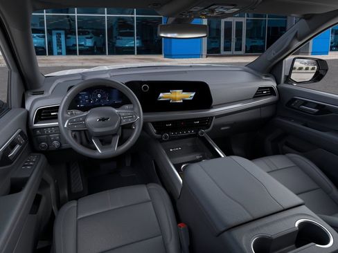 New 2026 Chevrolet Suburban RST RWD image 15