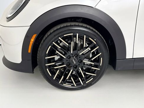 New 2026 MINI Cooper 2-Door Hardtop image 28