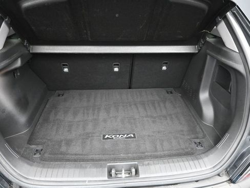 Used 2023 Hyundai Kona SEL w/ Cargo Package image 9