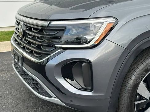 Certified 2024 Volkswagen Atlas Cross Sport SE AWD/4WD image 9