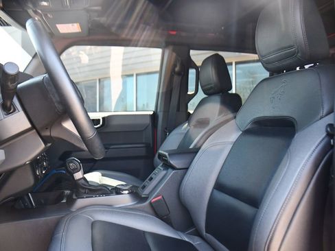 Used 2024 Ford Bronco Black Diamond AWD/4WD image 13