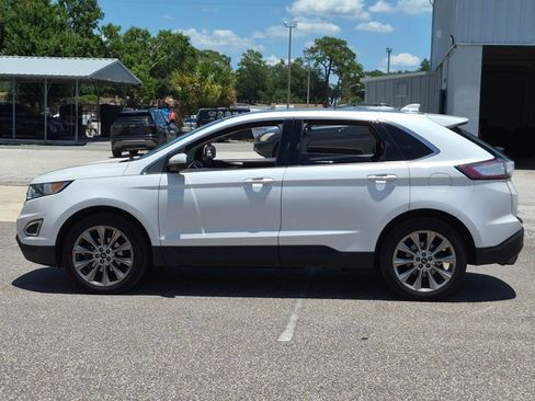 Used 2018 Ford Edge Titanium w/ Equipment Group 301A FWD image 8