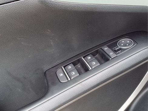 Used 2025 Kia Soul LX FWD image 19