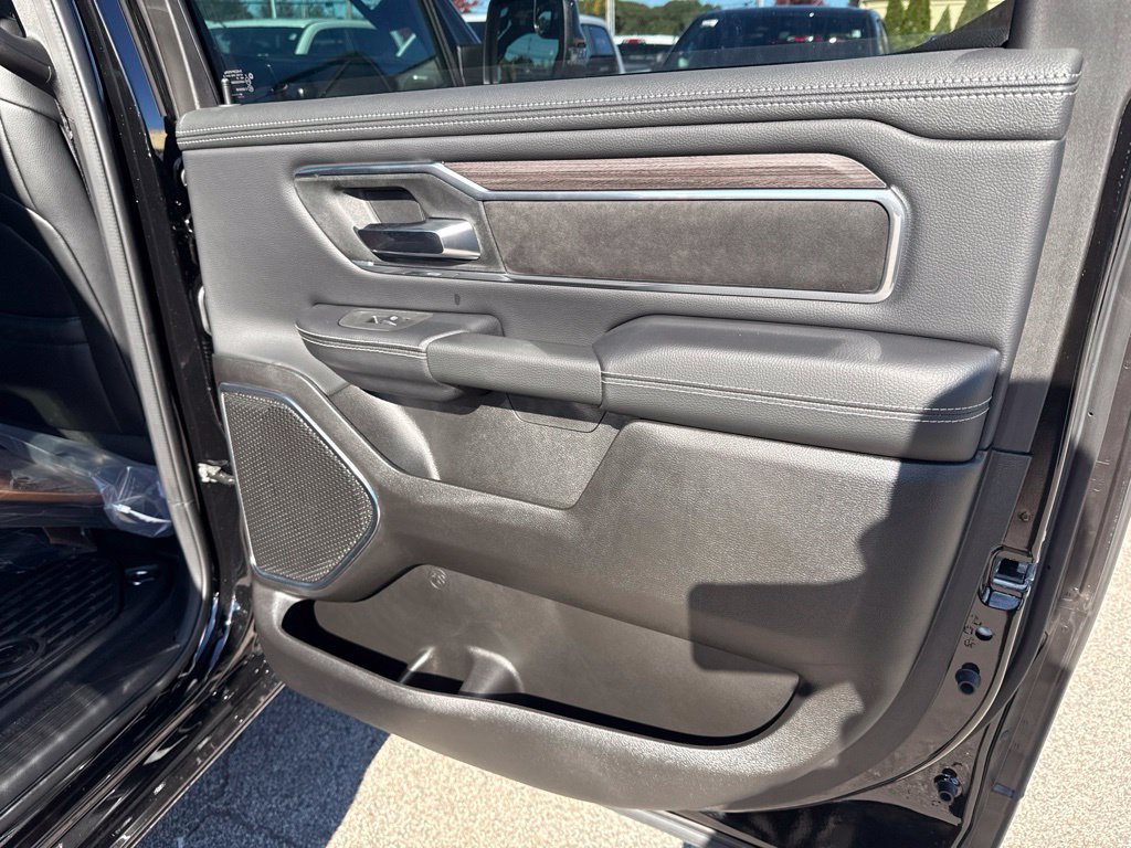 New 2027 RAM 1500 Laramie AWD/4WD image 26
