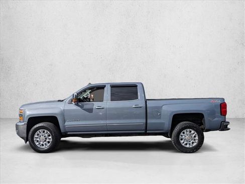 Used 2015 Chevrolet Silverado 3500 LTZ image 8