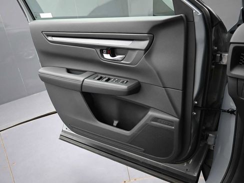 Used 2024 Honda CR-V EX image 11