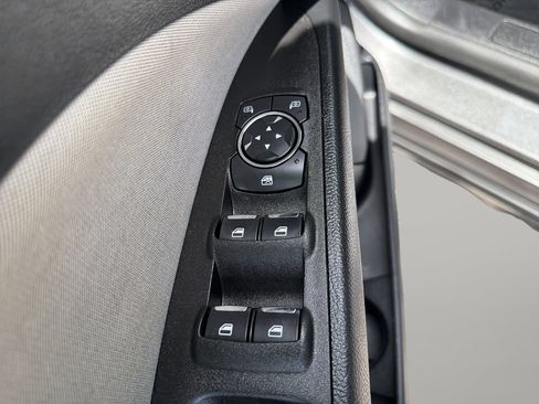 Used 2018 Ford Fusion S FWD image 16