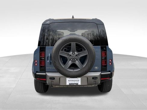 Certified 2023 Land Rover Defender 110 X-Dynamic SE image 7