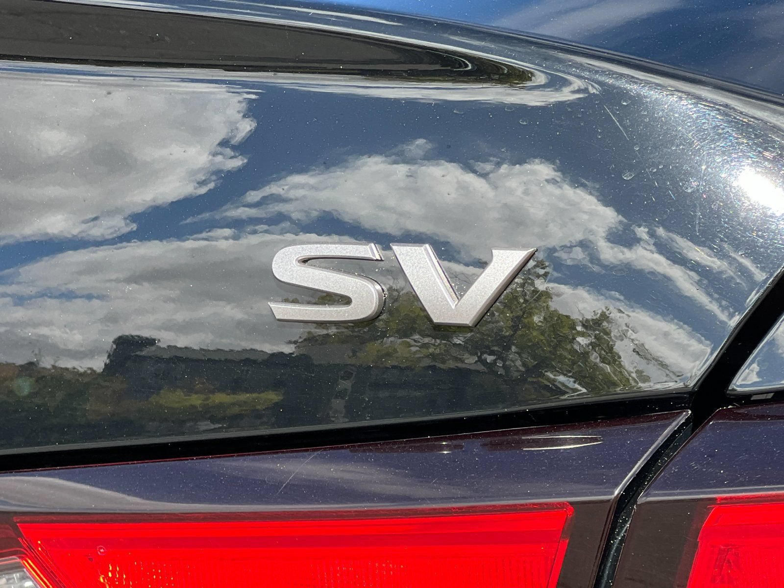 Used 2024 Nissan Altima 2.5 SV FWD image 24