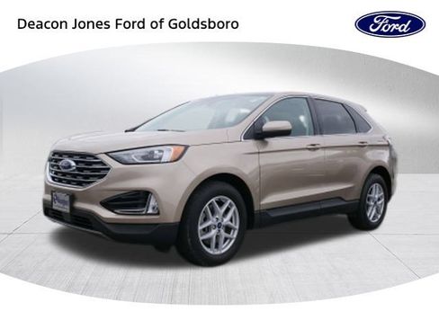 Used 2021 Ford Edge SEL w/ Convenience Package image 6