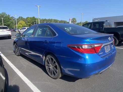 Used 2016 Toyota Camry SE FWD image 5