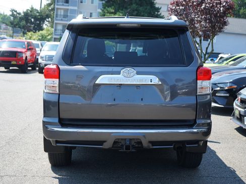 Used 2013 Toyota 4Runner Limited AWD/4WD image 4
