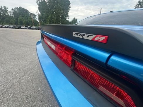 Used 2010 Dodge Challenger SRT8 w/ SRT Option Group II RWD image 23