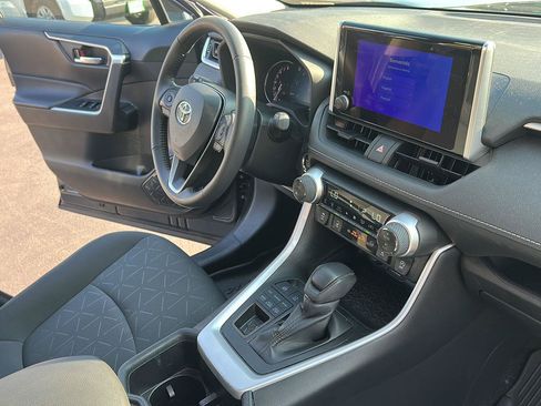 Used 2024 Toyota RAV4 XLE w/ Convenience Package AWD/4WD image 10
