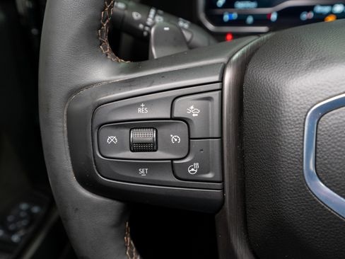 Used 2024 GMC Sierra 1500 AT4 w/ Technology Package image 32