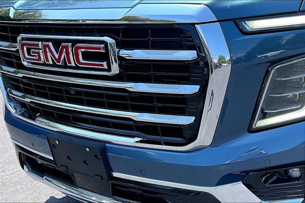 Used 2026 GMC Yukon Elevation w/ Elevation Premium Package AWD/4WD image 32