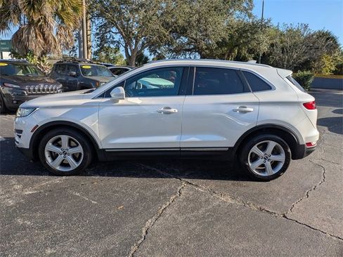 Used 2015 Lincoln MKC FWD image 8