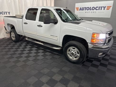 Used 2014 Chevrolet Silverado 2500 LT AWD/4WD image 2