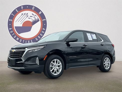 Certified 2024 Chevrolet Equinox LT image 2