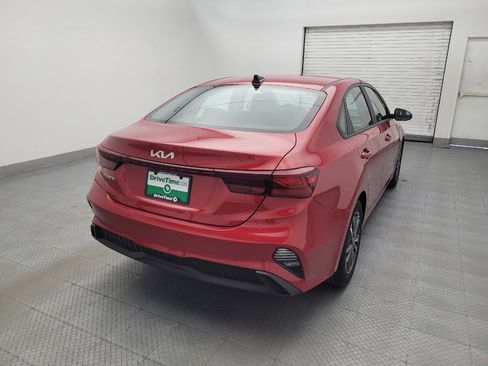Used 2022 Kia Forte LXS w/ LXS Technology Package FWD image 7