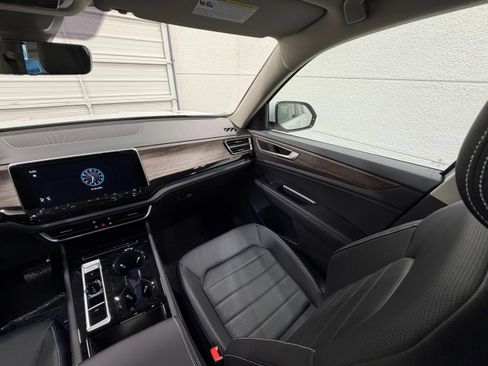 New 2026 Volkswagen Atlas SEL AWD/4WD image 36