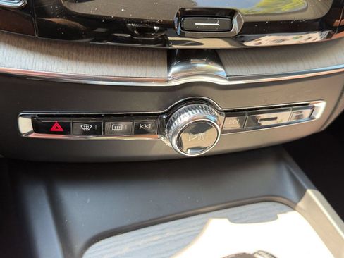 Used 2019 Volvo XC60 T5 Inscription w/ Protection Package Premier FWD image 17