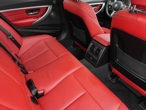 Used 2018 BMW 340i Sedan image 37