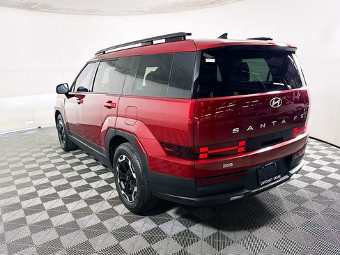 Used 2024 Hyundai Santa Fe SEL FWD image 5