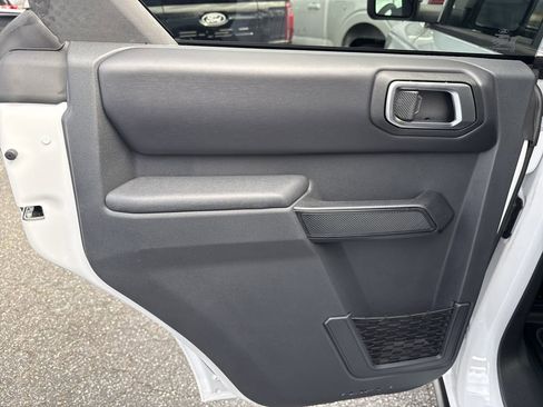 New 2025 Ford Bronco Badlands image 24