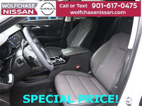 Used 2023 Buick Envision Preferred image 17