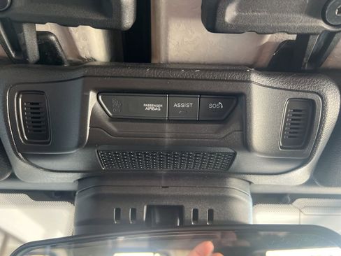 Used 2025 Jeep Wrangler Unlimited Sahara AWD/4WD image 60