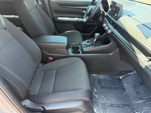 Used 2024 Honda CR-V LX image 32
