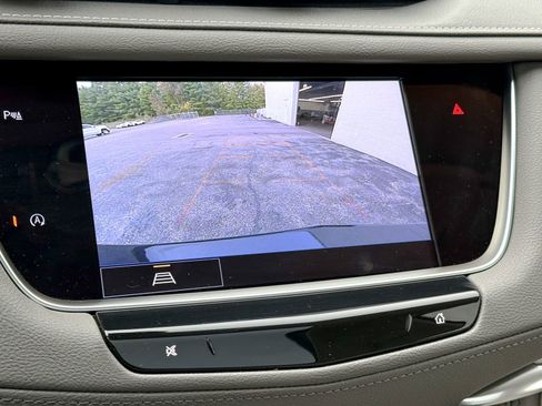 Certified 2022 Cadillac XT5 Premium Luxury image 18