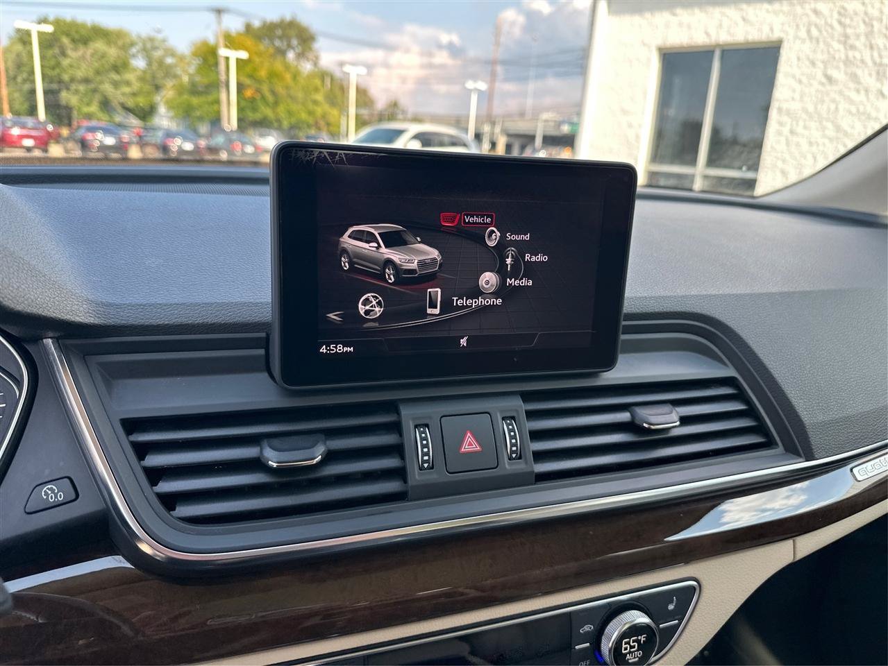 Used 2019 Audi Q5 2.0T Premium AWD/4WD image 31