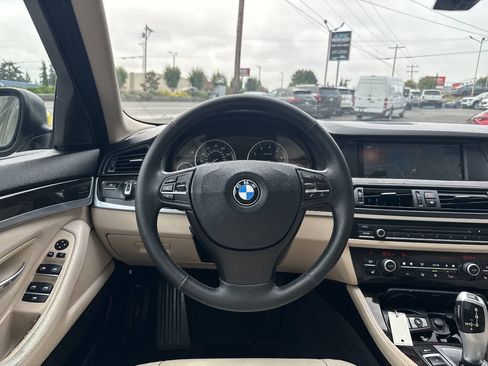 Used 2012 BMW 528i xDrive Sedan AWD/4WD image 22