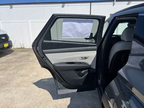 New 2026 Hyundai Tucson Limited FWD image 16