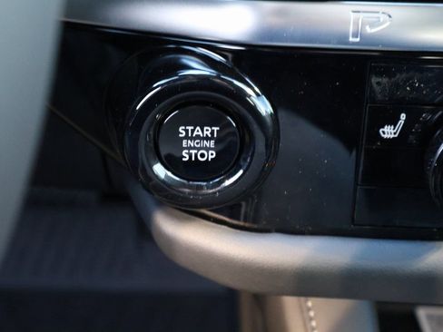 New 2026 Nissan Pathfinder SV image 21