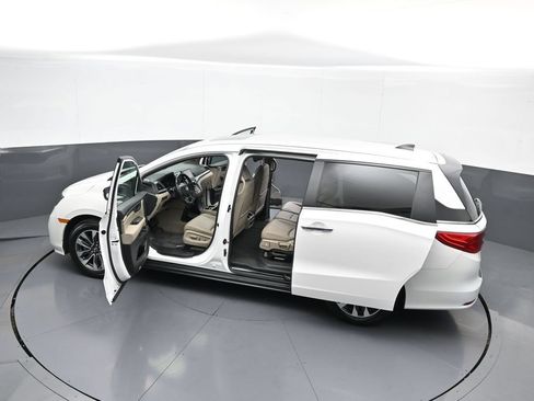 Certified 2024 Honda Odyssey EX-L image 47