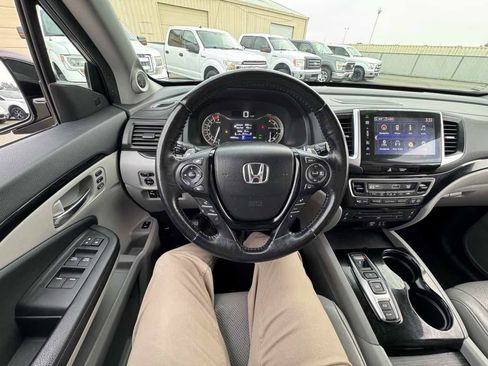 Used 2016 Honda Pilot Elite image 38