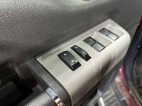 Used 2015 Ford F350 Lariat w/ Chrome Package image 19