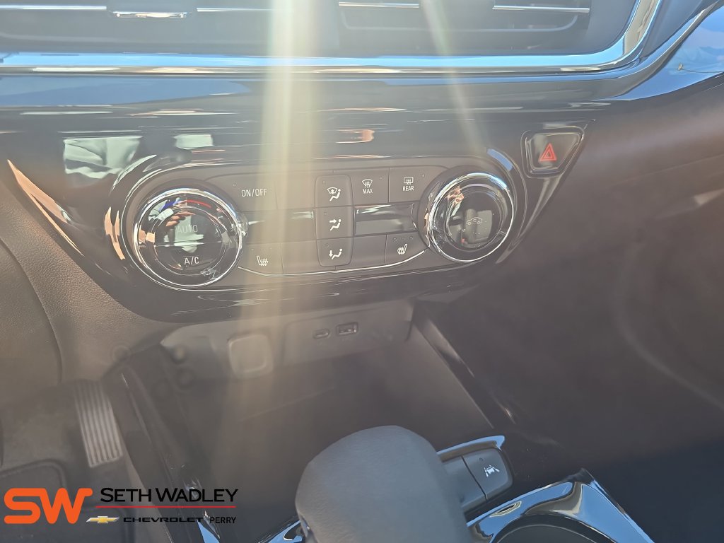 New 2026 Chevrolet Trax ACTIV w/ Driver Confidence Package FWD image 23
