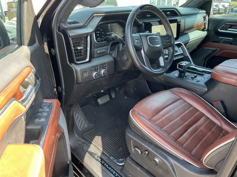 Used 2023 GMC Sierra 1500 Denali Ultimate image 4