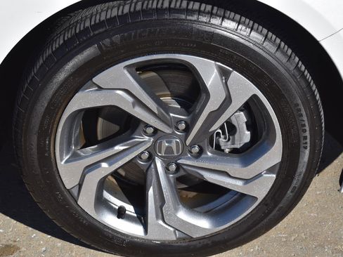 Used 2020 Honda Accord EX-L image 13