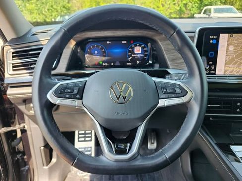 Used 2024 Volkswagen Atlas SEL Premium R-Line AWD/4WD image 30