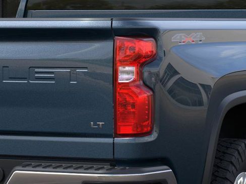 New 2026 Chevrolet Silverado 2500 LT w/ Convenience Package AWD/4WD image 11