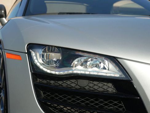 Used 2011 Audi R8 V10 image 11
