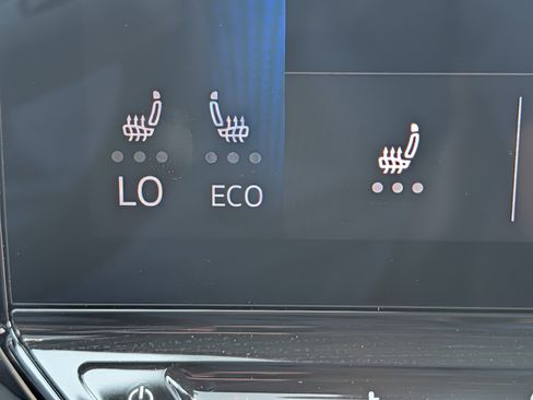 Used 2023 Volkswagen ID.4 2WD image 22