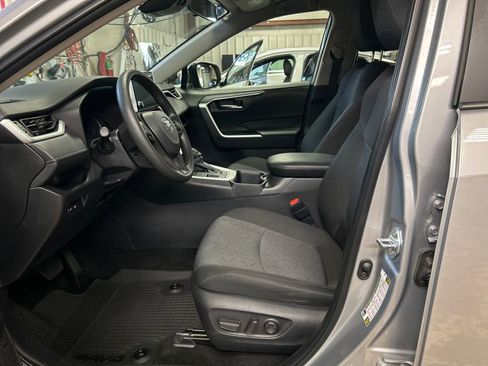 Certified 2025 Toyota RAV4 XLE AWD/4WD image 13